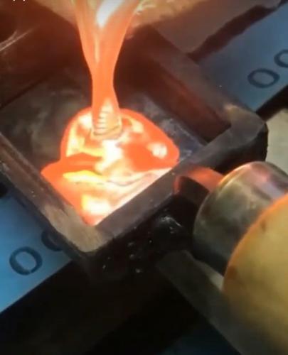 黄金熔炼